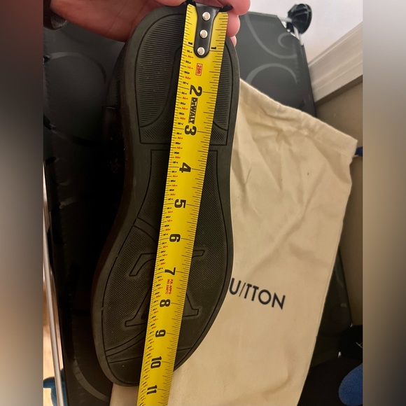 Mens Authentic Louis Vuitton high top sneakers - Picture 9 of 11